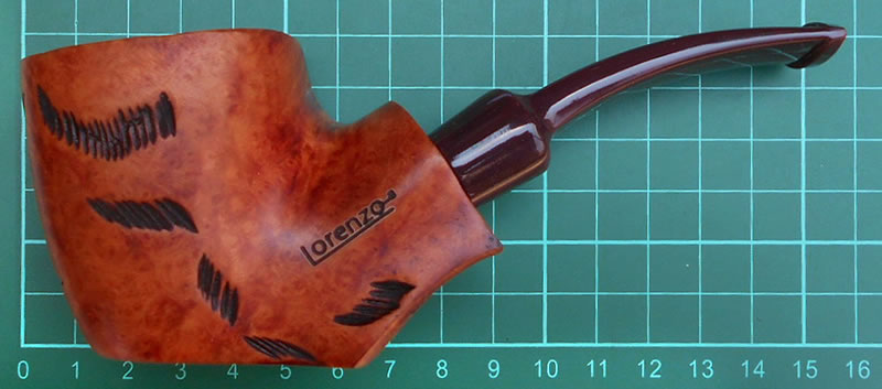 Lorenzo Summa Cum Laude spot carved smoking pipe